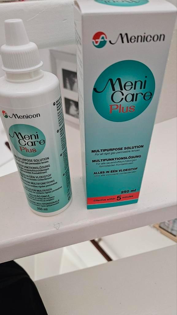 Lenzenvloeistof menicare, Sieraden, Tassen en Uiterlijk, Uiterlijk | Gezichtsverzorging, Nieuw, Ogen, Ophalen of Verzenden