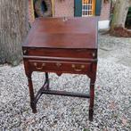 Engels 18e eeuws eiken secretaire bureau on stand., Ophalen of Verzenden