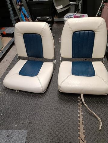 2 Allpa bootstoelen - 1 met draaiplateau beschikbaar voor biedingen