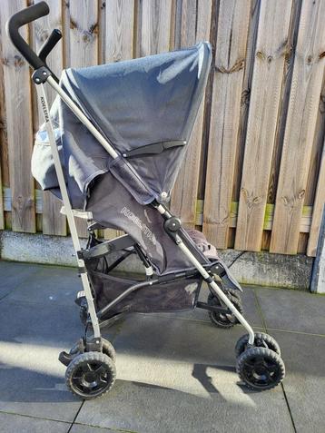 Buggy met regenhoes beschikbaar voor biedingen