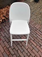 Mooie witte IKEA Urban kinderstoel, Kunststof, 60 tot 90 cm, Ophalen of Verzenden, Zo goed als nieuw