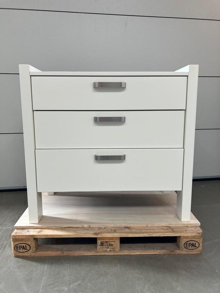 Ladekast/commode, Huis en Inrichting, Kasten | Ladekasten, Gebruikt, 100 tot 150 cm, 100 tot 150 cm, 50 tot 75 cm, 3 of 4 laden