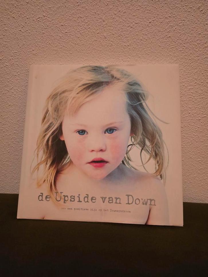 E. Snoijink - De Upside van Down!, Boeken, Zwangerschap en Opvoeding, Zo goed als nieuw, Zwangerschap en Bevalling, Ophalen of Verzenden