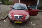 Lancia Ypsilon 1.4 16V 2004 Rood, Auto's, Lancia, Voorwielaandrijving, 400 kg, Handgeschakeld, Grijs
