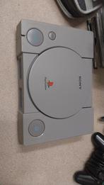 2xPlaystation 1 met 4 controllers (2 origineel) véél spellen, Spelcomputers en Games, Spelcomputers | Sony PlayStation 1, Ophalen of Verzenden