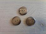 3 bruine knopen, 27 mm, Hobby en Vrije tijd, Naaien en Fournituren, Ophalen of Verzenden, Nieuw, Knoop of Knopen