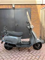 Grijze Cashmere scooter, Fietsen en Brommers, Scooters | Overige merken, Ophalen, Gebruikt, Maximaal 45 km/u, DjjD Cashmere