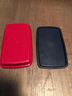 Tupperware vleeswaren doosje steenrood met d blauw deksel, Huis en Inrichting, Keuken | Tupperware, Ophalen of Verzenden, Zo goed als nieuw