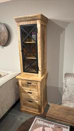 Vitrine kast mango hout 55x50x200cm, Ophalen, Zo goed als nieuw, 25 tot 50 cm, 150 tot 200 cm