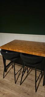 Bartafel met krukken, Ophalen, Zo goed als nieuw, Inclusief barstoelen