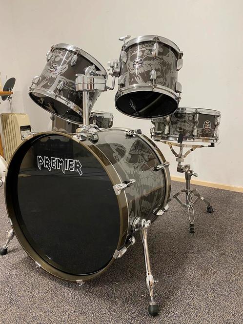Iron Maiden - Spirit of Maiden drumstel met accessoires, Muziek en Instrumenten, Drumstellen en Slagwerk, Zo goed als nieuw, Ophalen