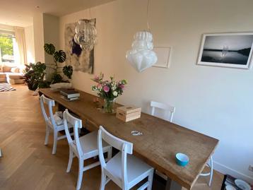Unieke robuuste tafel met design onderstel, 3,27 meter lang! beschikbaar voor biedingen