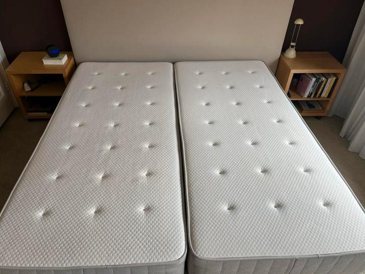 IKEA Boxspring 2x 90x200 met 2 Matrassen, Huis en Inrichting, Slaapkamer | Matrassen en Bedbodems, Gebruikt, Bedbodem, 90 cm, 200 cm