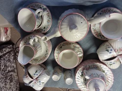 Spring fields wood&Sons bij Jenny Rhodes., Antiek en Kunst, Antiek | Servies compleet, Ophalen of Verzenden