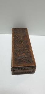 2240)Indonesische houten doos met afbeelding vogel, Antiek en Kunst, Ophalen of Verzenden
