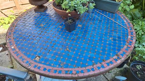 GRATIS! Gemozaiekte tuintafel, Tuin en Terras, Tuintafels, Gebruikt, Rechthoekig, Ophalen