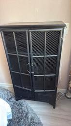 Woood Kastje zwart metaal, Huis en Inrichting, Ophalen, Zo goed als nieuw