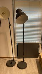 2x industriele vloerlamp, Huis en Inrichting, Lampen | Vloerlampen, Ophalen of Verzenden, Minder dan 100 cm