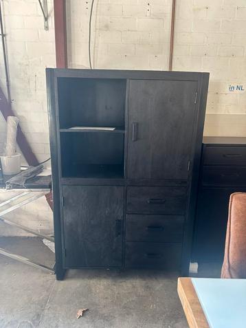 Norris wandkast kabinet zwart beschikbaar voor biedingen