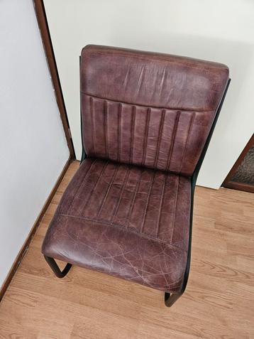 4 stuks bruine leatherlook eetkamerstoelen beschikbaar voor biedingen