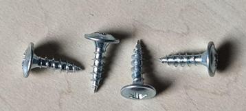 500 stuks Tellerkop 4x15mm Pozidriv Schroeven beschikbaar voor biedingen