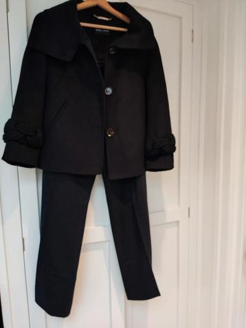 Rena lange broekpak 38 beschikbaar voor biedingen