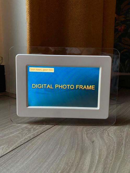 Digitaal fotolijstje 7 inch, Audio, Tv en Foto, Fotografie | Digitale fotolijsten, Zo goed als nieuw, Kleiner dan 8 inch, Film