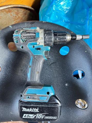 Makita accu boormachine met accu beschikbaar voor biedingen