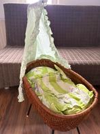 Mooie oude poppenwieg, Ophalen, Zo goed als nieuw, Ledikant