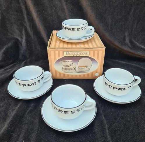 Espresso kop en schotels. Nieuw in doos!, Huis en Inrichting, Keuken | Servies, Zo goed als nieuw, Kop(pen) en/of Schotel(s), Overige stijlen