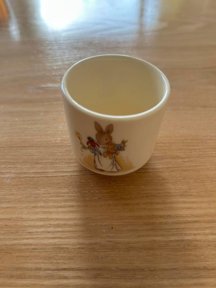 Bunnykins Eierdopje Royal Doulton, Huis en Inrichting, Keuken | Servies, Zo goed als nieuw, Overige typen, Overige stijlen, Porselein