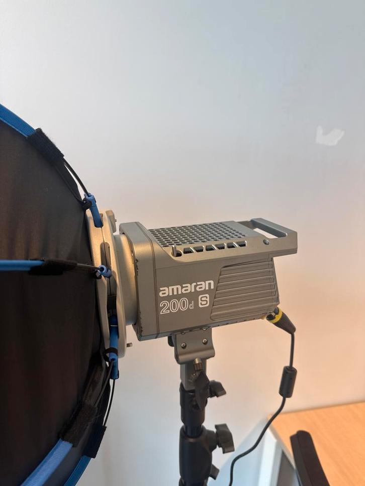 Amaran 200d S Lamp met Softbox, Audio, Tv en Foto, Fotografie | Fotostudio en Toebehoren, Zo goed als nieuw, Lamp of Flitsset