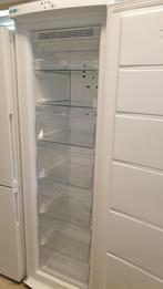 vrieskast - Zanussi - 7 lades, Italie, Info.hau@liebherr.com, 160 cm of meer, Zo goed als nieuw