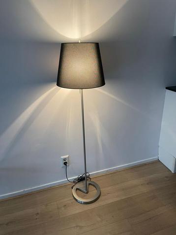 Ikea NYFORS staande lamp vernikkeld beschikbaar voor biedingen