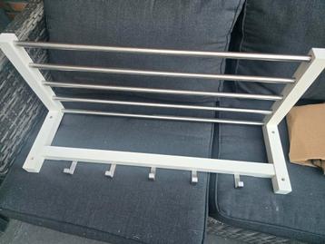Ikea kapstok Tjusig beschikbaar voor biedingen