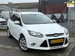 Ford Focus Wagon 1.0 EcoBoost Titanium | Trekhaak | Navigati, Euro 5, Gebruikt, Zwart, Wit