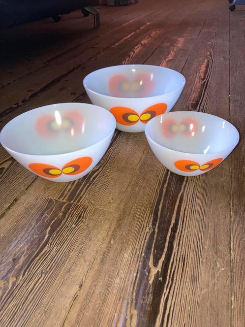 Nest Schaaltjes met ‘pauwenoog' van Schott Mainz, Jena Glas, Verzamelen, Retro, Huis en Inrichting, Ophalen