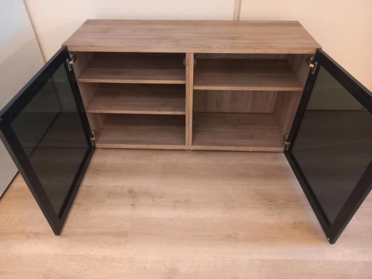 Ikea Besta kast met glazen deuren, Huis en Inrichting, Kasten | Wandmeubels, Gebruikt, Minder dan 100 cm, Minder dan 150 cm, 25 tot 50 cm