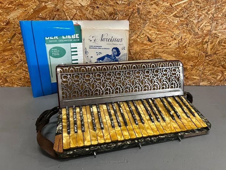 Carlo Carsini Piano Accordeon - ReL4, Muziek en Instrumenten, Accordeons, Gebruikt, Toetsaccordeon, Overige formaten, Overige merken