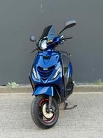 Piaggio ZIP 4t iGet brom CANDY BLUE FULL SP, Fietsen en Brommers, Scooters | Piaggio, Ophalen, Maximaal 45 km/u, Zip, Zo goed als nieuw