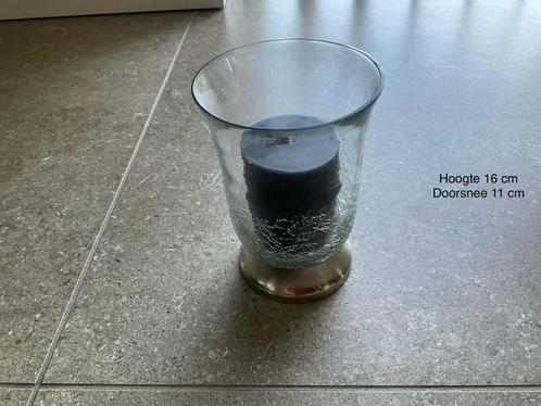 Windlicht met onderkant gewerkt glas + kaars (KWF), Huis en Inrichting, Woonaccessoires | Kandelaars en Kaarsen, Zo goed als nieuw