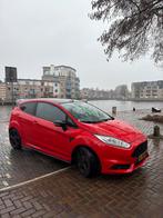 Ford Fiësta 1.6 Ecoboost 134KW/182PK 3D 2015 Rood, Auto's, Voorwielaandrijving, 1596 cc, 1063 kg, 4 cilinders
