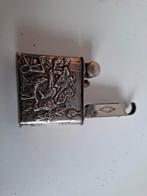 Vintage Benzine Aansteker met Reliëf, Ophalen of Verzenden