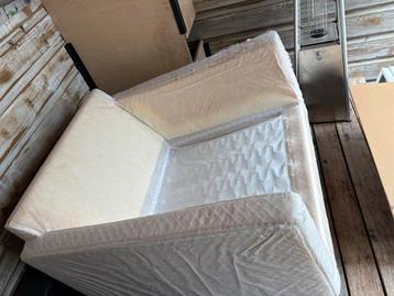 IKEA Mellby Stoel - Comfortabel en Stijlvol beschikbaar voor biedingen