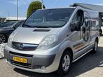 Opel Vivaro 2.5 CDTI L1H1 Grijs 2011 Trekhaak Airco, Auto's, Bestelauto's, Voorwielaandrijving, Euro 5, Gebruikt, 4 cilinders