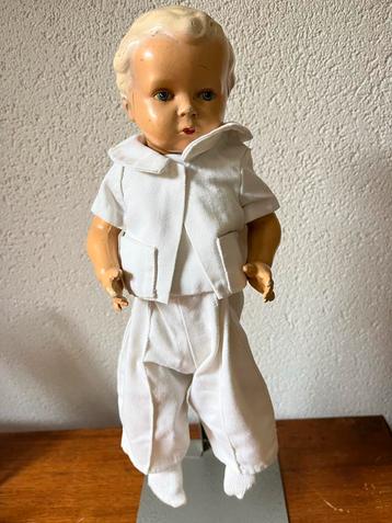 Vintage Pop met Witte Outfit ongeveer 13 cm beschikbaar voor biedingen