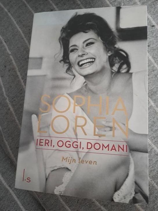 Sophia Loren - Mijn leven, Ieri, oggi, domani, Boeken, Biografieën, Zo goed als nieuw, Sport, Verzenden