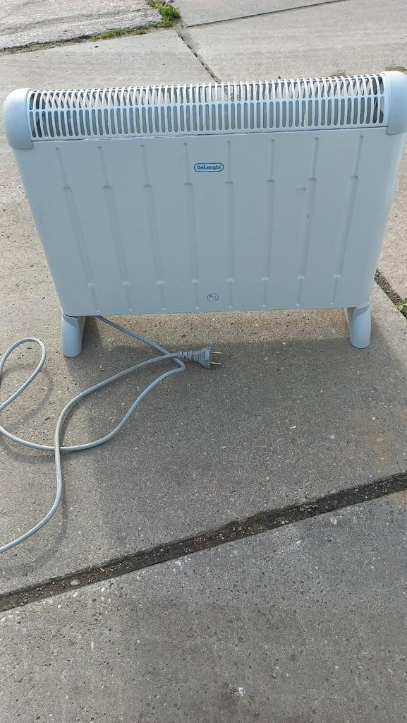 DeLonghi Elektrische Kachel - Weinig Gebruikt, Huis en Inrichting, Kachels, Ophalen