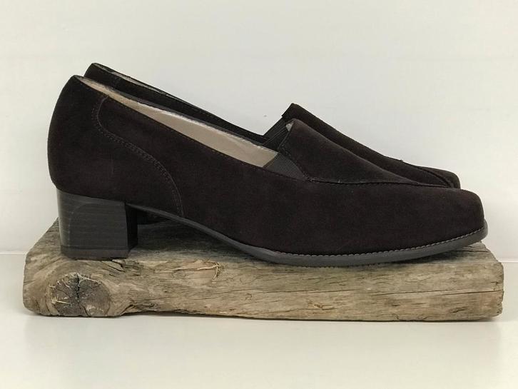 Hassia Elena G 39 / UK 6 bruine pumps nieuw in doos, Kleding | Dames, Schoenen, Nieuw, Pumps, Bruin, Ophalen of Verzenden