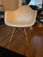 Witte stoel, Huis en Inrichting, Stoelen, Ophalen, Zo goed als nieuw, Wit, Eén
